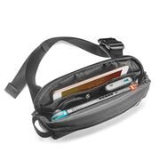 Borseta de umar Sling Tomtoc, 4l, negru, T21S1D1