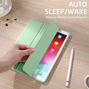 Husa iPad 10.2 inch 9/8/7 2021/2020/2019 cu suport Apple Pen si functie stand - light green