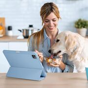 Husa pentru Apple iPad Pro 13" (2024) cu functie wake-up/sleep si compartiment pentru Apple Pen, tip stand, sky blue