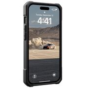 Husa iPhone 15 UAG Monarch, Carbon Fiber