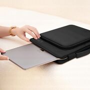Geantă Premium Elegantă și Practică pentru Laptop 13 - 14 si tableta, compatibila Macbook, Lenovo, Microsoft, Acer, HP, Asus, cu Protecție Antişoc, Interior Moale, Compartimente Suplimentare și Design Modern, negru
