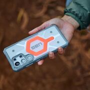 Husa Samsung Galaxy S25 Ultra UAG Pathfinder Clear MagSafe, Active Lava Lanyard