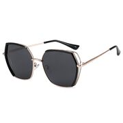 Ochelari de Soare Polarizati - Techsuit (9768) - Black / Gold / Gray