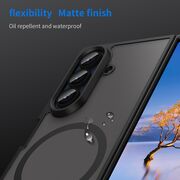 Husa pentru  Samsung Galaxy Z Fold 7 cu protectie pentru lentile si MagSafe EasyCharge, Ghost Series Anti-ingalbenire, frosted - Negru