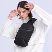 Rucsac Monostrap Sling AeroFlex SoloPack 8L Impermeabil pentru, Design Ergonomic, Ultra Ușor, Compartiment Protejat, Spate Ventilat, pentru Calatorii / Job / Scoala – Negru