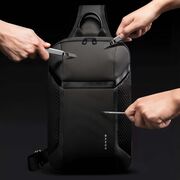 Rucsac Monostrap Sling AeroFlex SoloPack 8L Impermeabil pentru, Design Ergonomic, Ultra Ușor, Compartiment Protejat, Spate Ventilat, pentru Calatorii / Job / Scoala – Negru