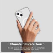 Husa premium pentru iPhone 13 VivaShell Fusion compatibila MagSafe, Anti-Shock - Protectie Avansata Display & Camera - Design Slim și Elegant - alb