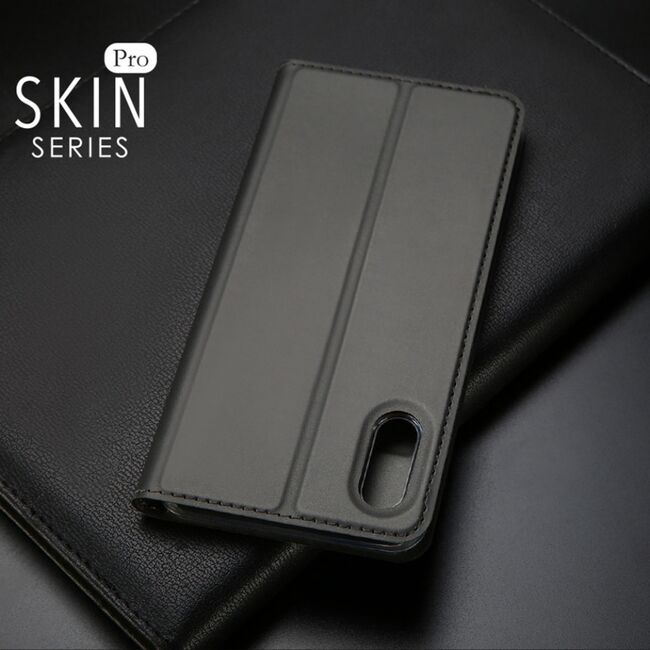 Husa iphone xs max tip carte, skin pro dux ducis - negru