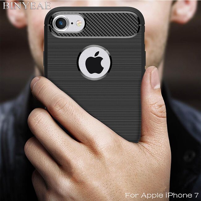 Husa iPhone 7 Techsuit Carbon Silicone, cu decupaj pentru sigla, negru