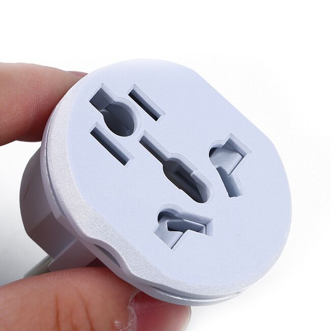Adaptor priza universal pentru calatorie Techsuit, gri, C529