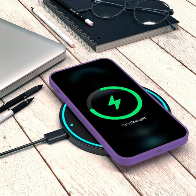 Husa pentru  iPhone 15 Liquid Silicone, subțire, captusita cu microfibra, anti amprentă, protectie cameră foto, mov