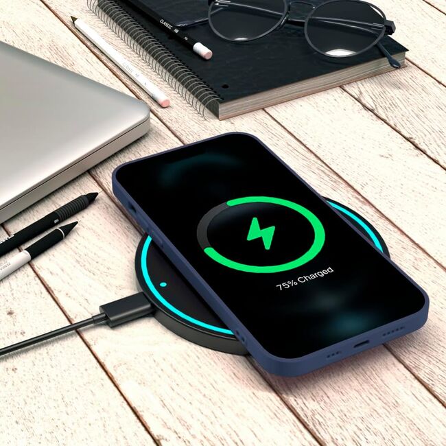 Husa pentru  iPhone 15 Liquid Silicone, subțire, captusita cu microfibra, anti amprentă, protectie cameră foto, albastru