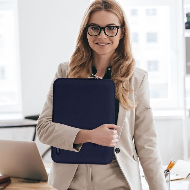 Husă Laptop 13-14" Slim SoftTouch – Design Elegant, Protecție Premium, Compartiment Accesorii, Ideală pentru MacBook, ASUS, Lenovo, HP, Dell, navy blue