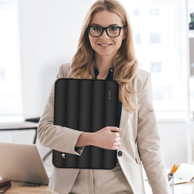 Set Elegant Tech-Protect Puffy: Husa Premium pentru Laptop 13-14 și Husa Accesorii, Protecție Deosebită, Design Rafinats, compatibila Macbook, Lenovo, Microsoft, Acer, HP, Asus, negru