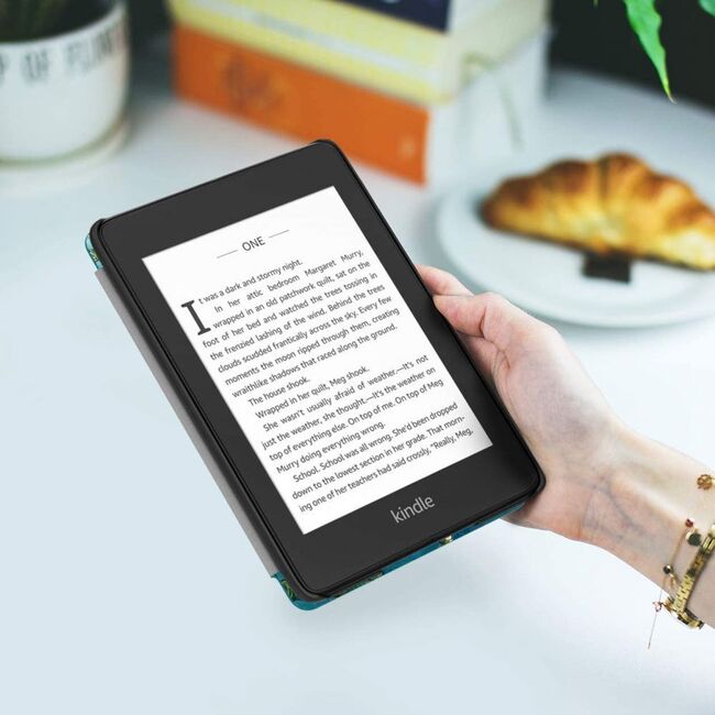 Husa pentru Kindle Paperwhite 2024 (12th gen) 7 inch / Kindle Colorsoft Signature Edition 7 inch slim ultra-light, functie sleep/wake-up, inchidere magnetica - black cat