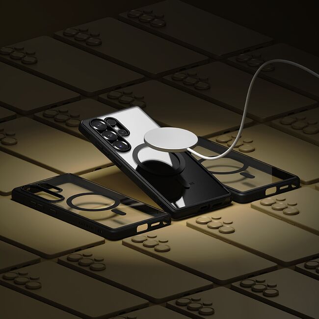 Husa pentru  Samsung Galaxy S25 Ultra Ringke Fusion compatibila Magsafe - Transparent negru