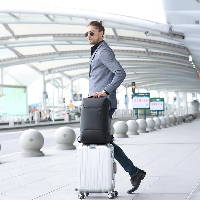 Rucsac Antifurt Multifunctional, Impermeabil, cu Port USB – Pentru Laptopuri până la 15.6", sistem fixare pe valiza, compatibil Wizz Air si Ryan Air, 24L, 47x33x16 cm, Negru