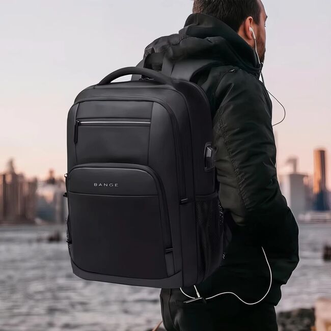 Rucsac multifunctional Impermeabil cu Port USB si buzunar anti-furt  – 35L, Pentru Laptop pana la 15.6”, sistem fixare pe valiza, ideal calatorii, job sau zbor, negru