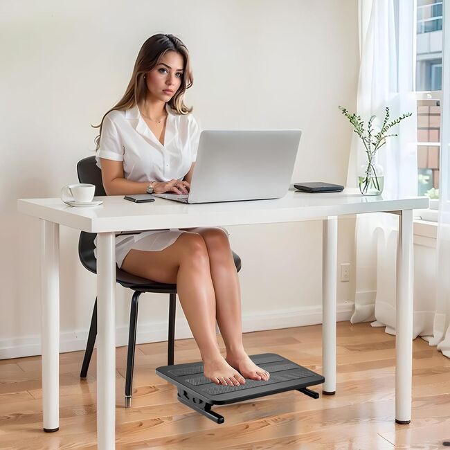 Suport Reglabil pentru Picioare, ergonomic, cu functie de Masaj si inclinare ajustabila, Negru