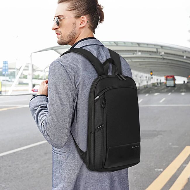 Rucsac Laptop pana la 15.6” Extensibil, 14–28L – Impermeabil, Compartiment Tip Valiză, Ideal pentru Avion, serviciu și calatorii, negru