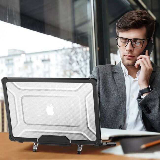Carcasa pentru MacBook Air 13 2025 / 2024 / 2022 M4, M3, M2 ProShield Ergonomic cu suport integrat - stil elegant si confort la tastare - transparent / negru