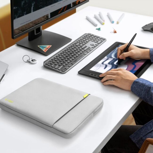 Husă Premium Laptop 13–14” cu Protecție Triplă, Compartiment Accesorii și Design Slim – Compatibilă cu MacBook, ASUS, Lenovo, HP, Dell, gri