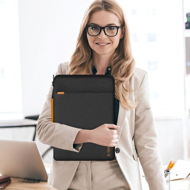 Geantă Elegantă cu Protecție Sporită pentru Laptop 15.6"-16", Cu Mânere din Piele, Buzunar Frontal și Suport AirTag – Ideală pentru Transport Business și Urban, negru